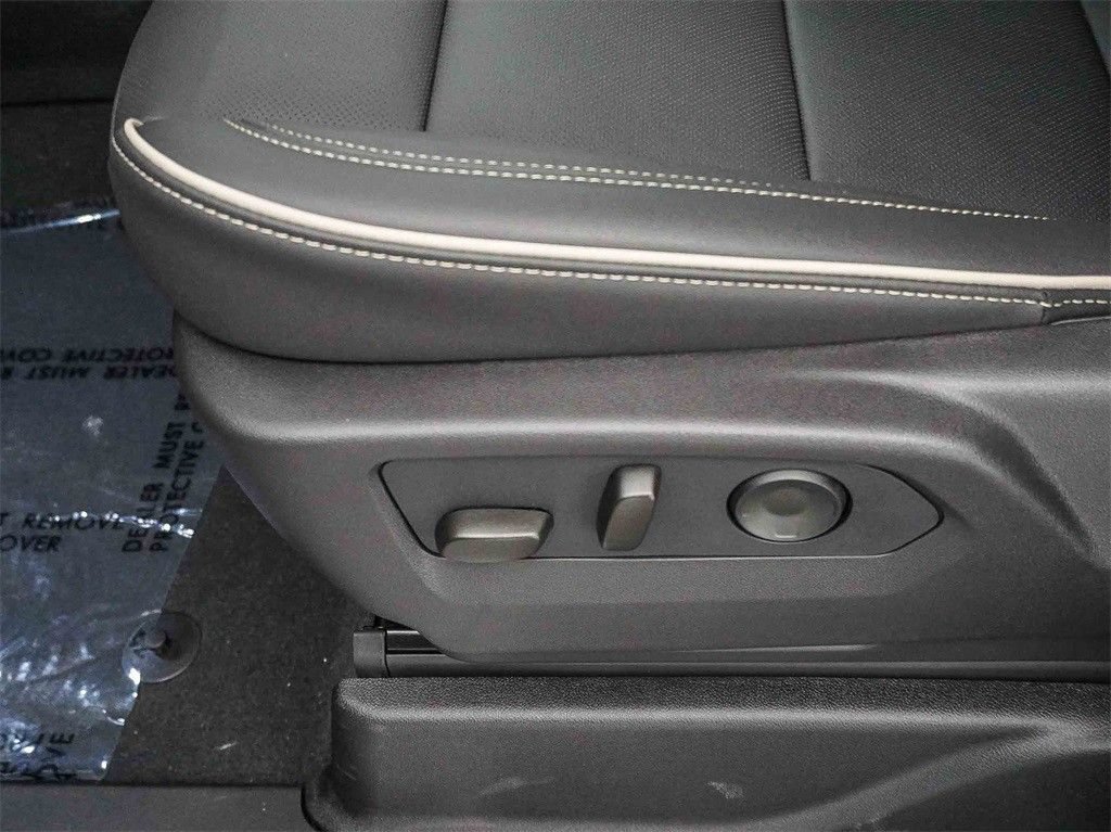 2026 Chevrolet Suburban Premier - Photo 19