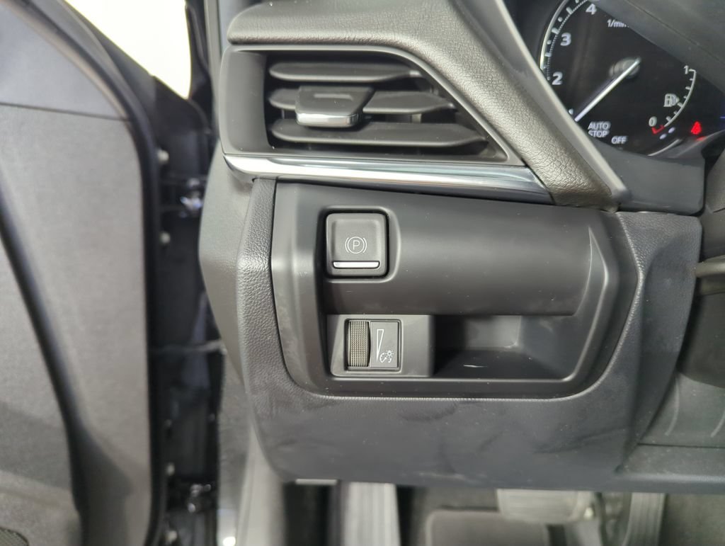 Used 2022 Black Raven Cadillac Luxury image 19