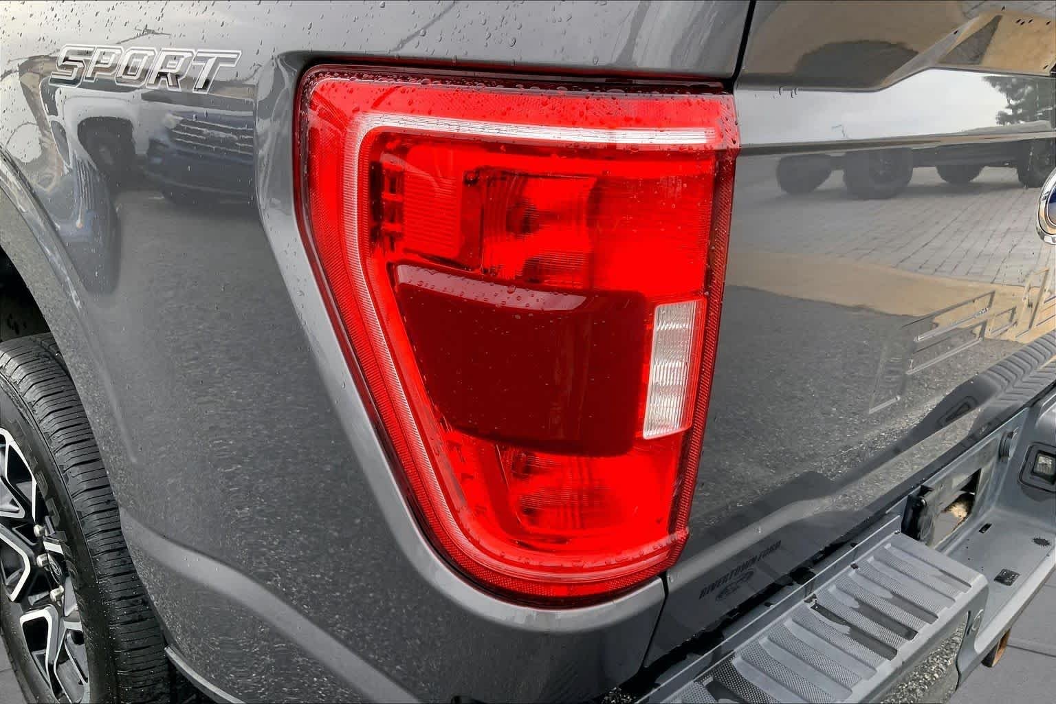 Used 2022 Carbonized Gray Metallic Ford XLT image 26