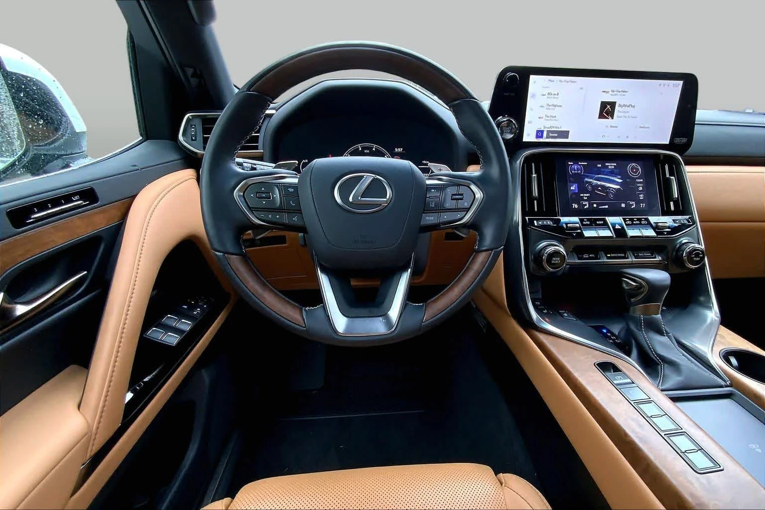 Used 2024 Eminent White Pearl Lexus Luxury image 5