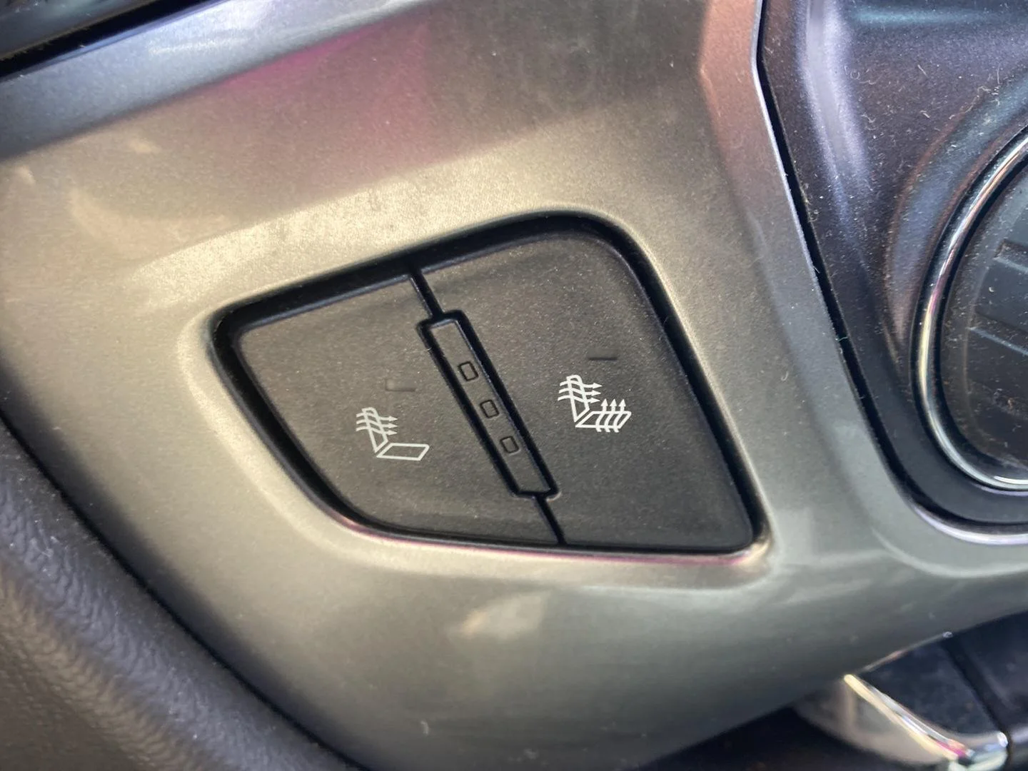 Used 2019 Cajun Red Tintcoat Chevrolet LT image 19