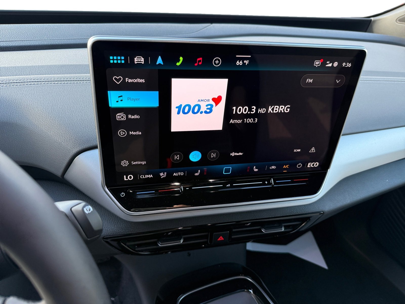 New 2025 Pure Gray Volkswagen Pro image 12