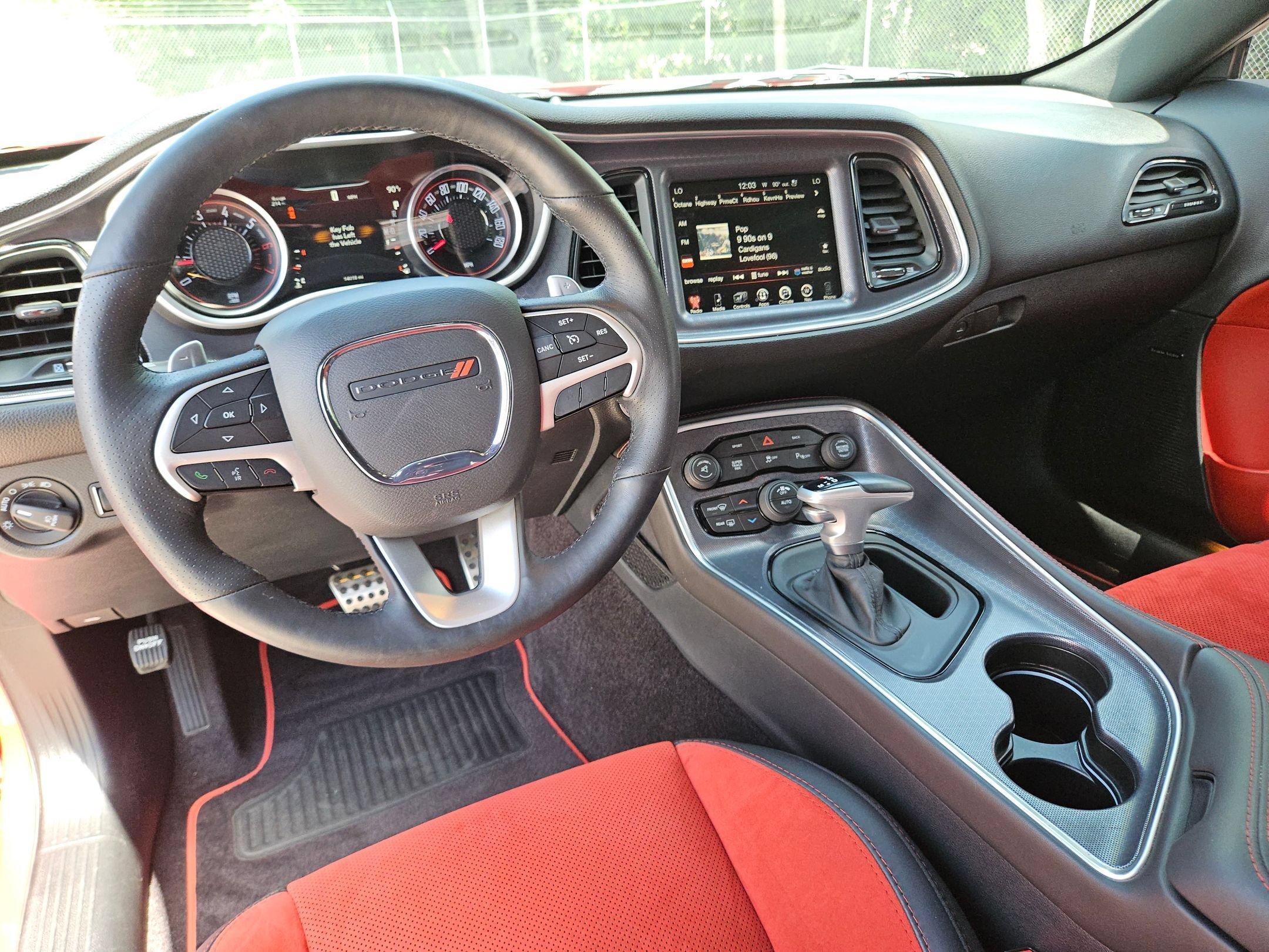 Used 2016 Torred Clearcoat Dodge 392 Hemi Scat Pack Shaker image 15