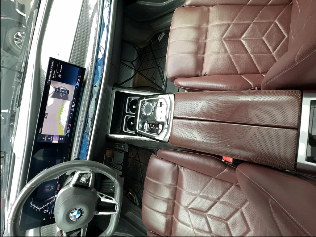 Used 2023 Black BMW 740i image 34