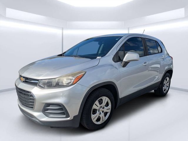 Used 2018 Silver Chevrolet LS image 7