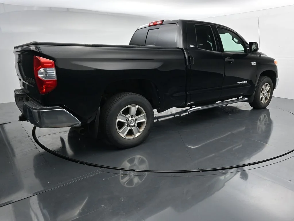 Used 2017 Black Toyota SR5 image 7