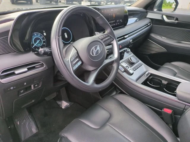 Used 2023 Green Hyundai Calligraphy image 16