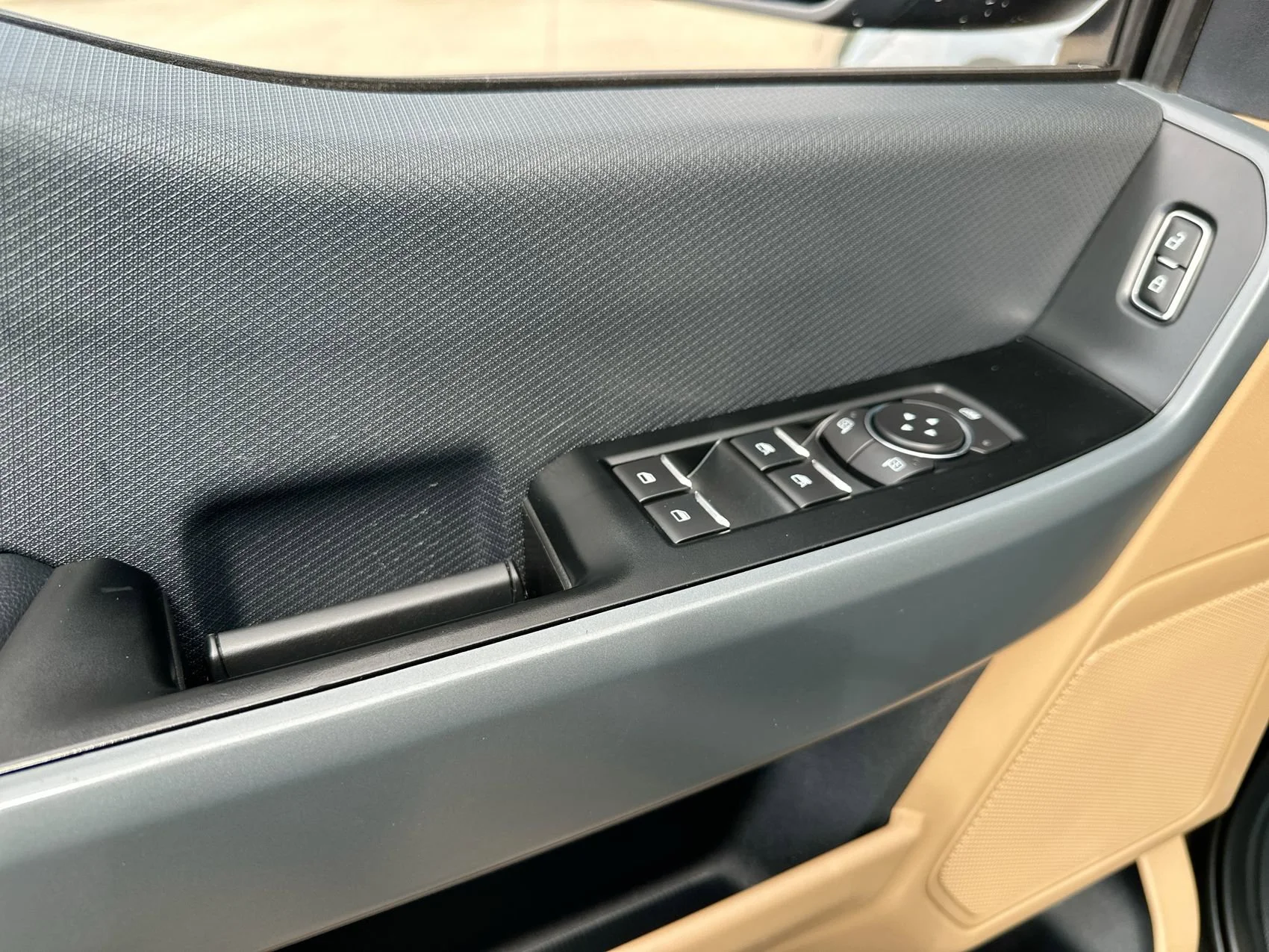 Used 2023 Carbonized Gray Metallic Ford XLT image 13