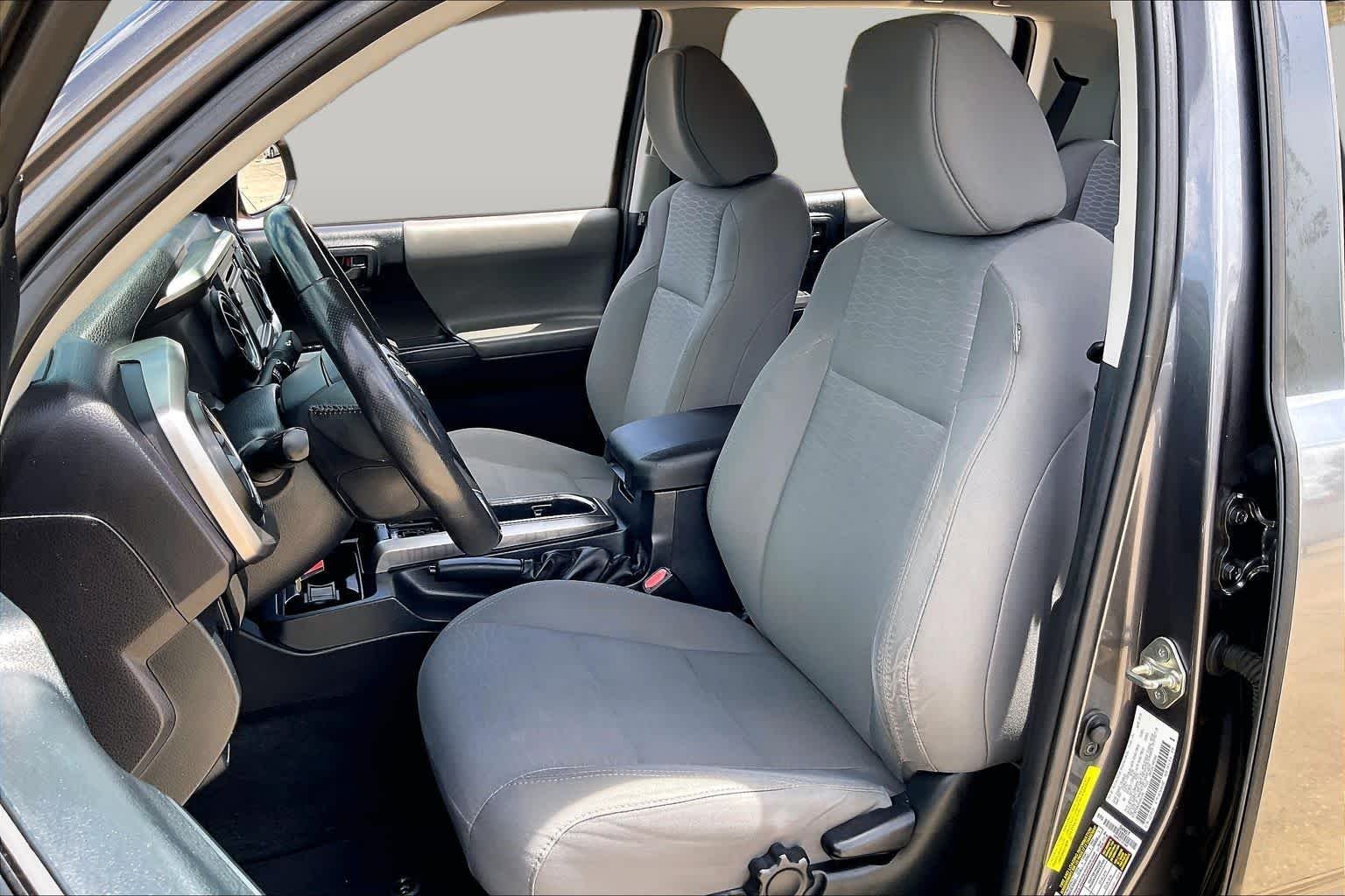 Used 2017 Magnetic Gray Metallic Toyota SR5 image 8