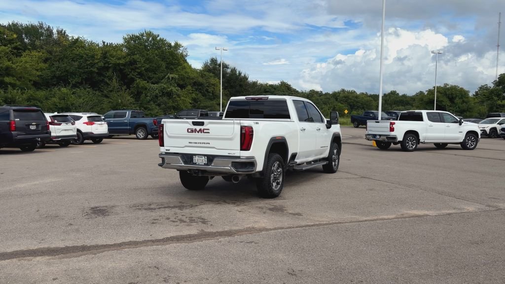 Used 2025 White GMC SLT image 8