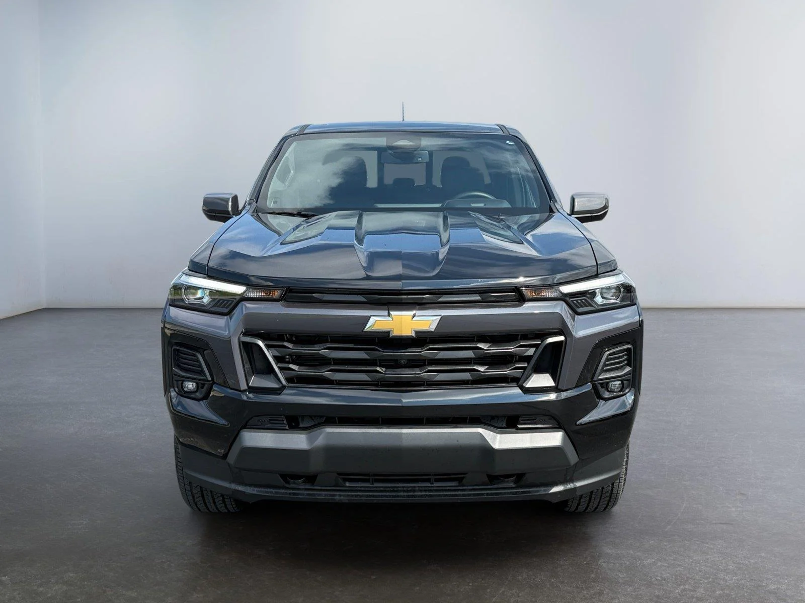 Used 2026 Black Chevrolet 4WD LT image 8