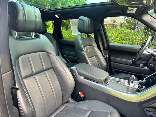 Used 2021 Eiger Gray Metallic Land Rover SE image 19