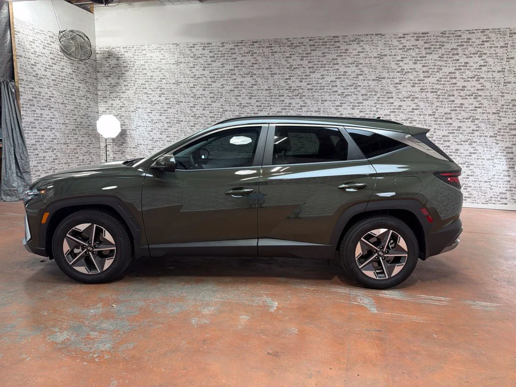 Used 2026 Rockwood Green Hyundai SEL image 4