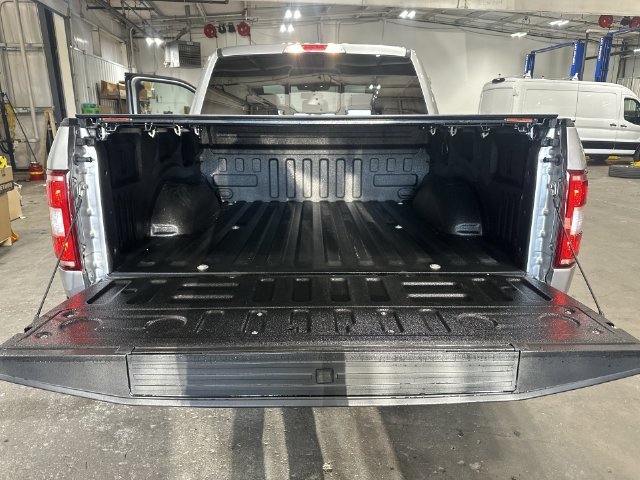 Used 2020 Silver Ford XLT image 25