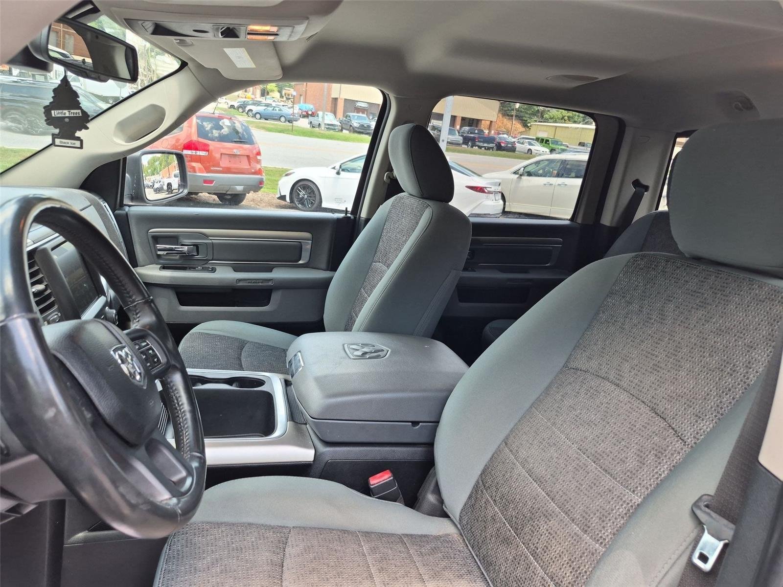 Used 2017 Delmonico Red Pearlcoat Ram Big Horn image 18