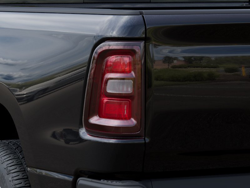 New 2026 Diamond Black Crystal Pearl-Coat Exterior Paint RAM TRADESMAN image 5