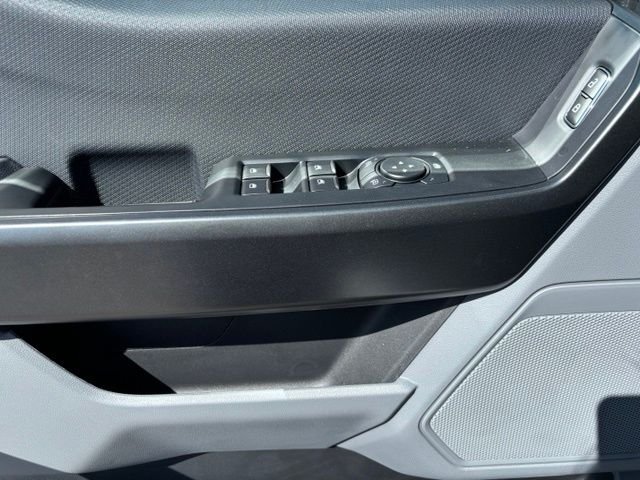 New 2026 Oxford White Ford XL image 10