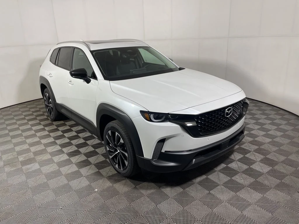 2026 Mazda CX-50 2.5 Hybrid Premium Plus's photo