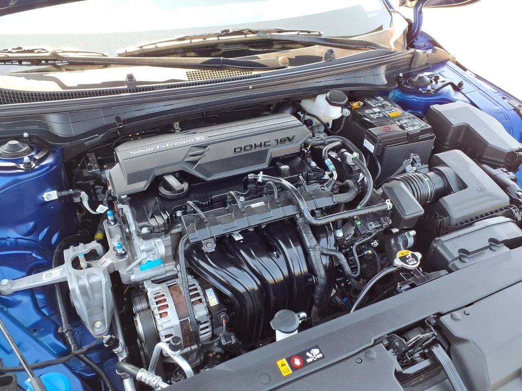Used 2025 Blue Kia LXS image 24