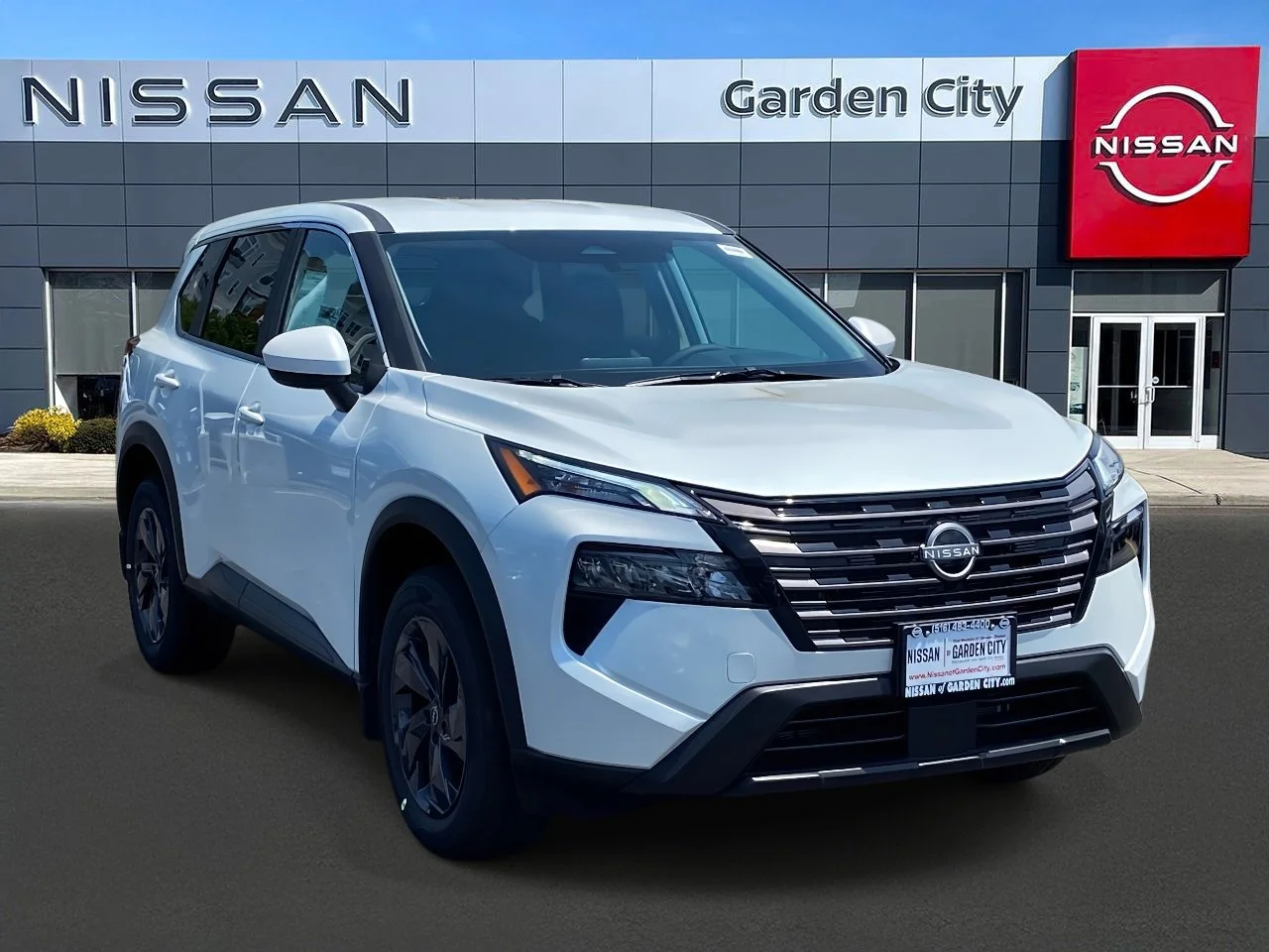 New 2026 Everest White Pearl Tricoat Nissan SV image 1