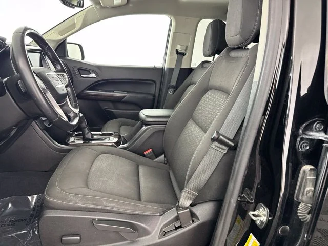 Used 2019 Black GMC SLE1 image 16