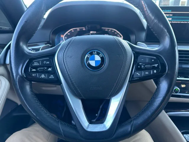 Used 2023 White BMW 530e iPerformance image 24