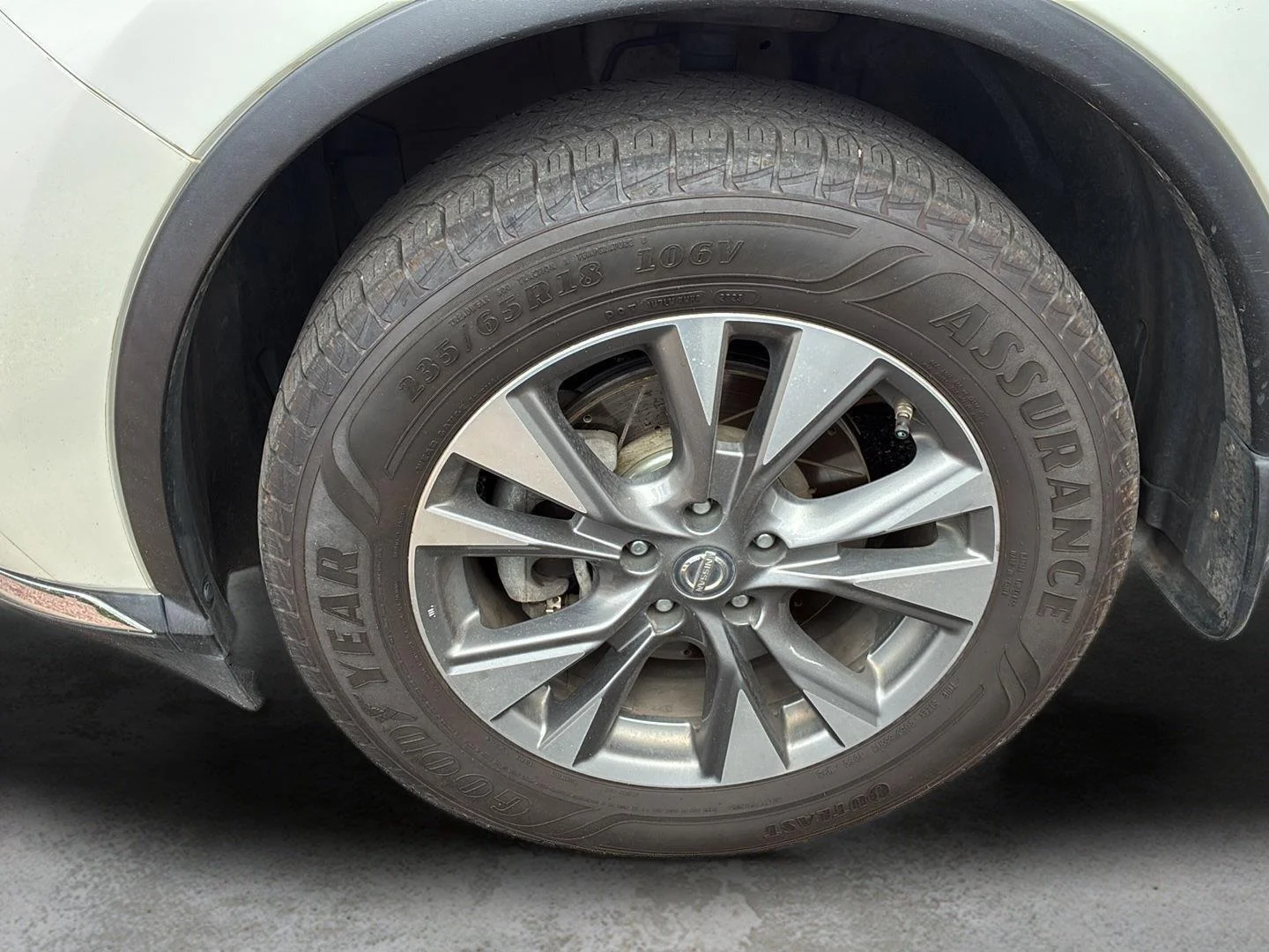 Used 2017 Pearl White Nissan SL image 21