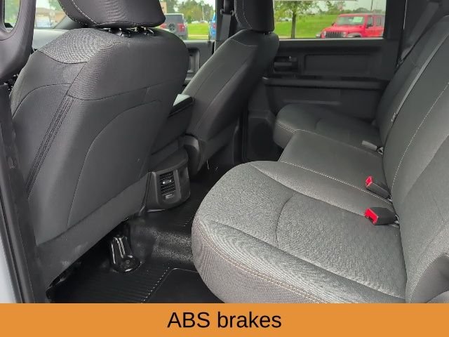 2025 RAM 3500 Chassis Tradesman - Photo 5