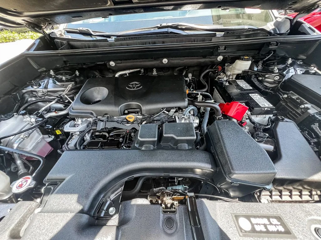 Used 2023 Gray Toyota XLE Premium image 27