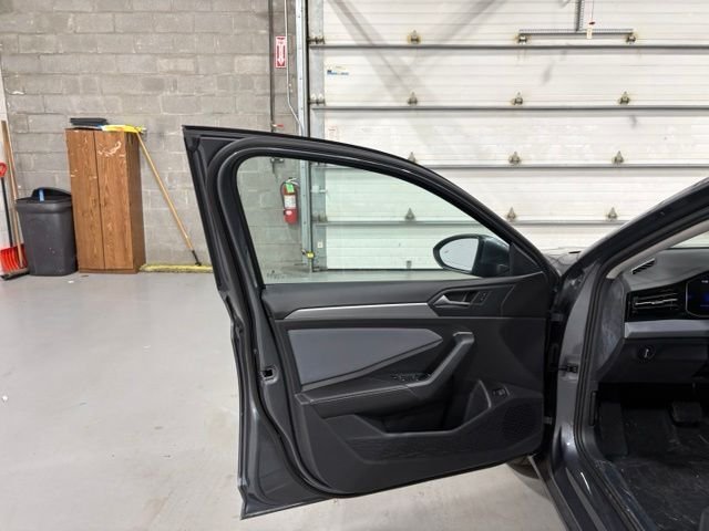 New 2026 Gray Volkswagen 1.5T SE image 10