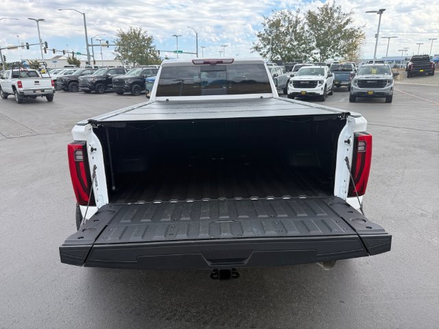 Used 2024 White GMC Denali image 22