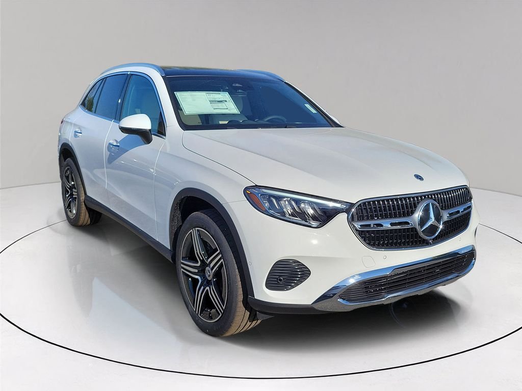 2026 Mercedes-Benz GLC Base