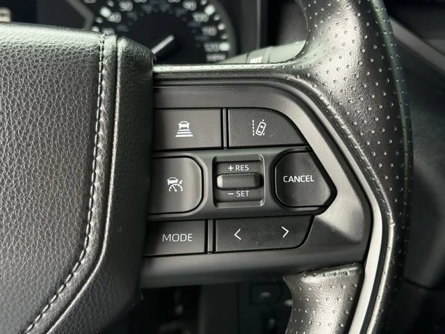 Used 2025 White Toyota SR5 image 11