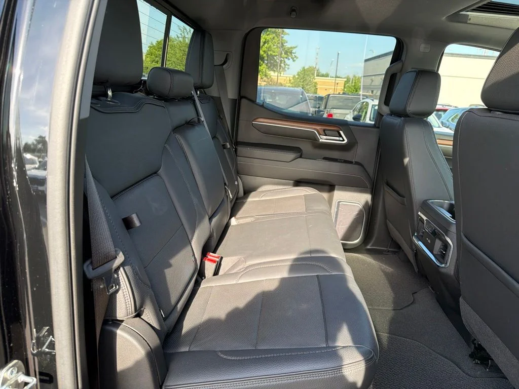 Used 2023 Black GMC Denali image 22