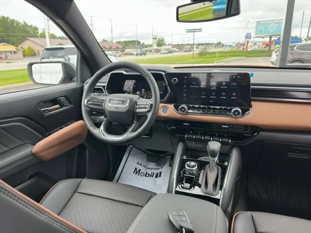 2026 GMC Canyon AT4 - Photo 13