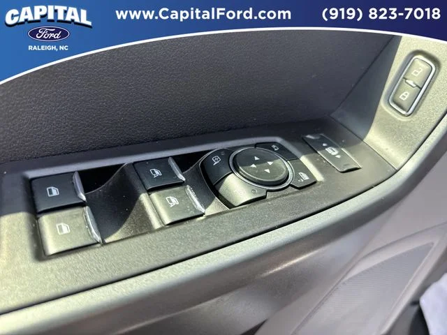Used 2024 Silver Ford XLT image 21