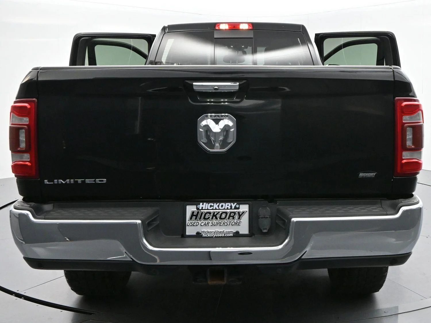 Used 2022 Diamond Black Crystal Pearlcoat Ram Limited image 36