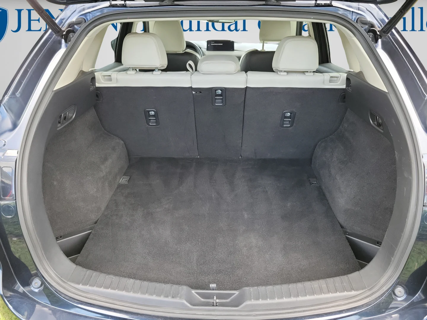 Used 2021 Deep Crystal Blue Mica Mazda Grand Touring image 11