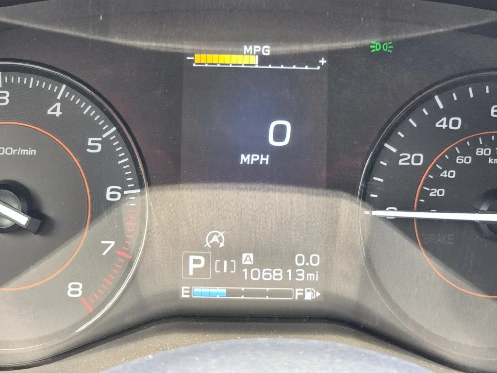 Used 2021 White Subaru Base image 31