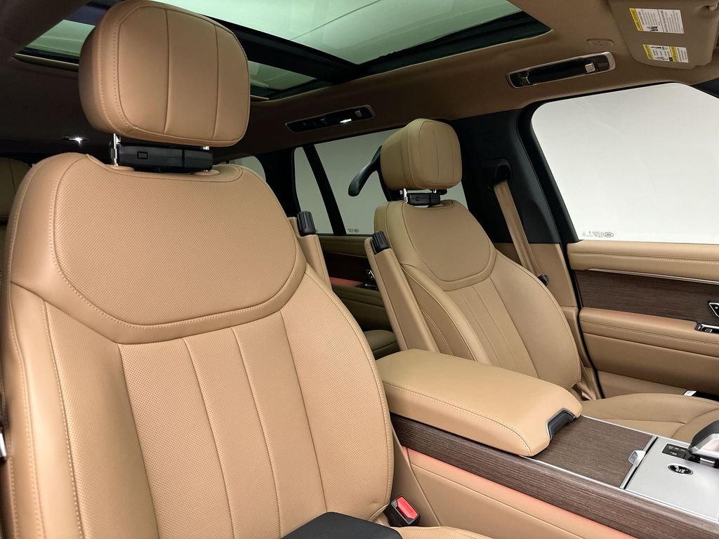 New 2026 Varesine Blue Metallic Land Rover SE image 6