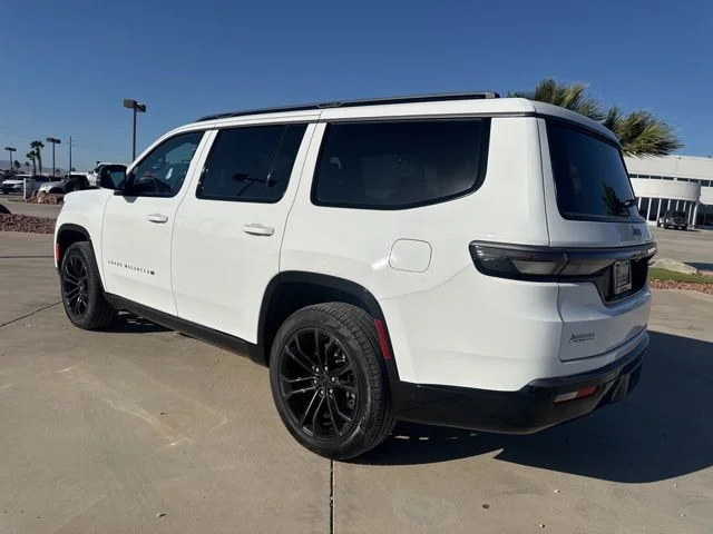 New 2026 White Jeep Summit Obsidian image 3