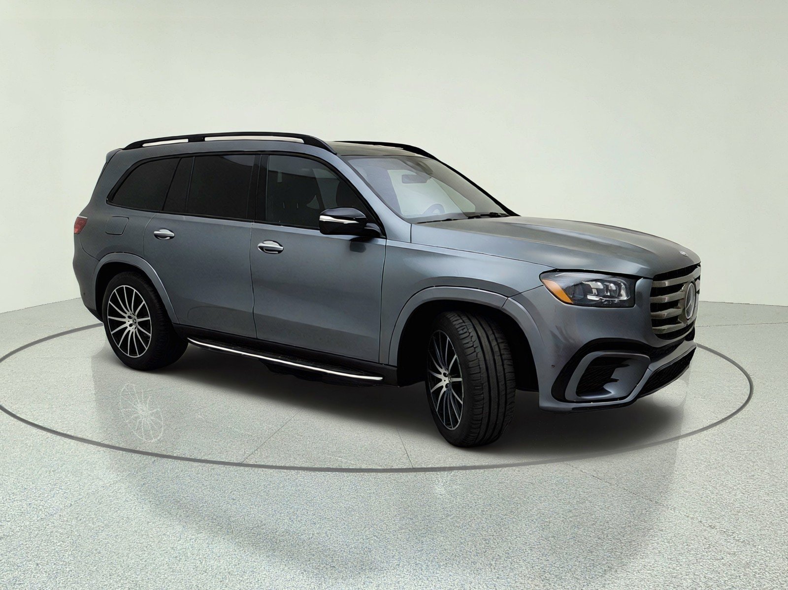 Used 2024 Selenite Grey Metallic Mercedes-Benz GLS 580 image 5
