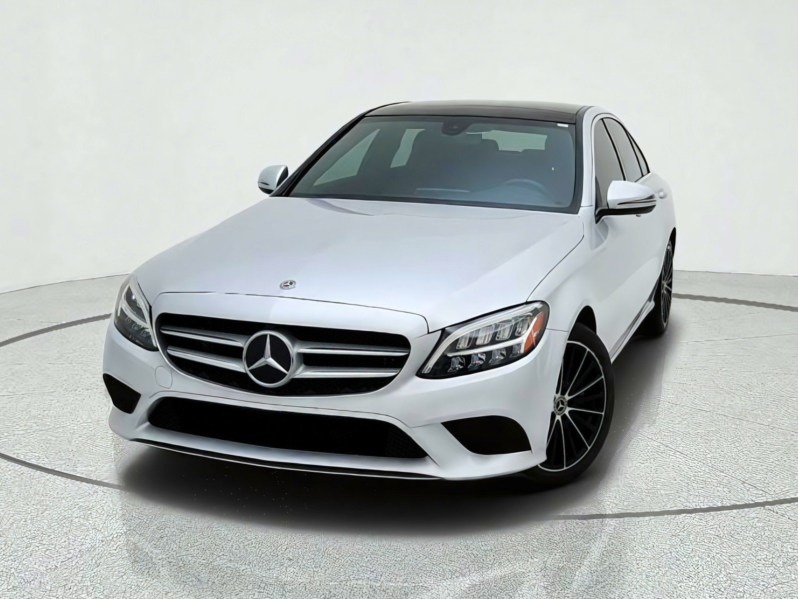 Used 2019 Iridium Silver Metallic Mercedes-Benz C 300 image 2