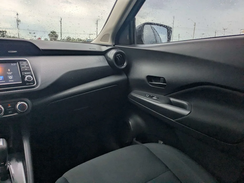 Used 2024 Gray Nissan S image 13