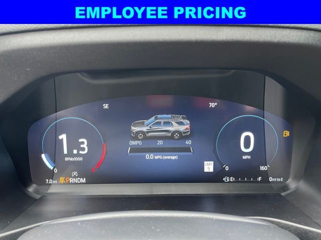 New 2026 Gray Ford Tremor image 2