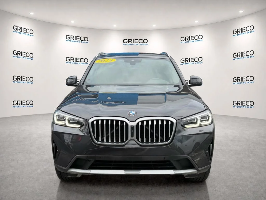 Used 2024 Gray BMW sDrive30i image 2