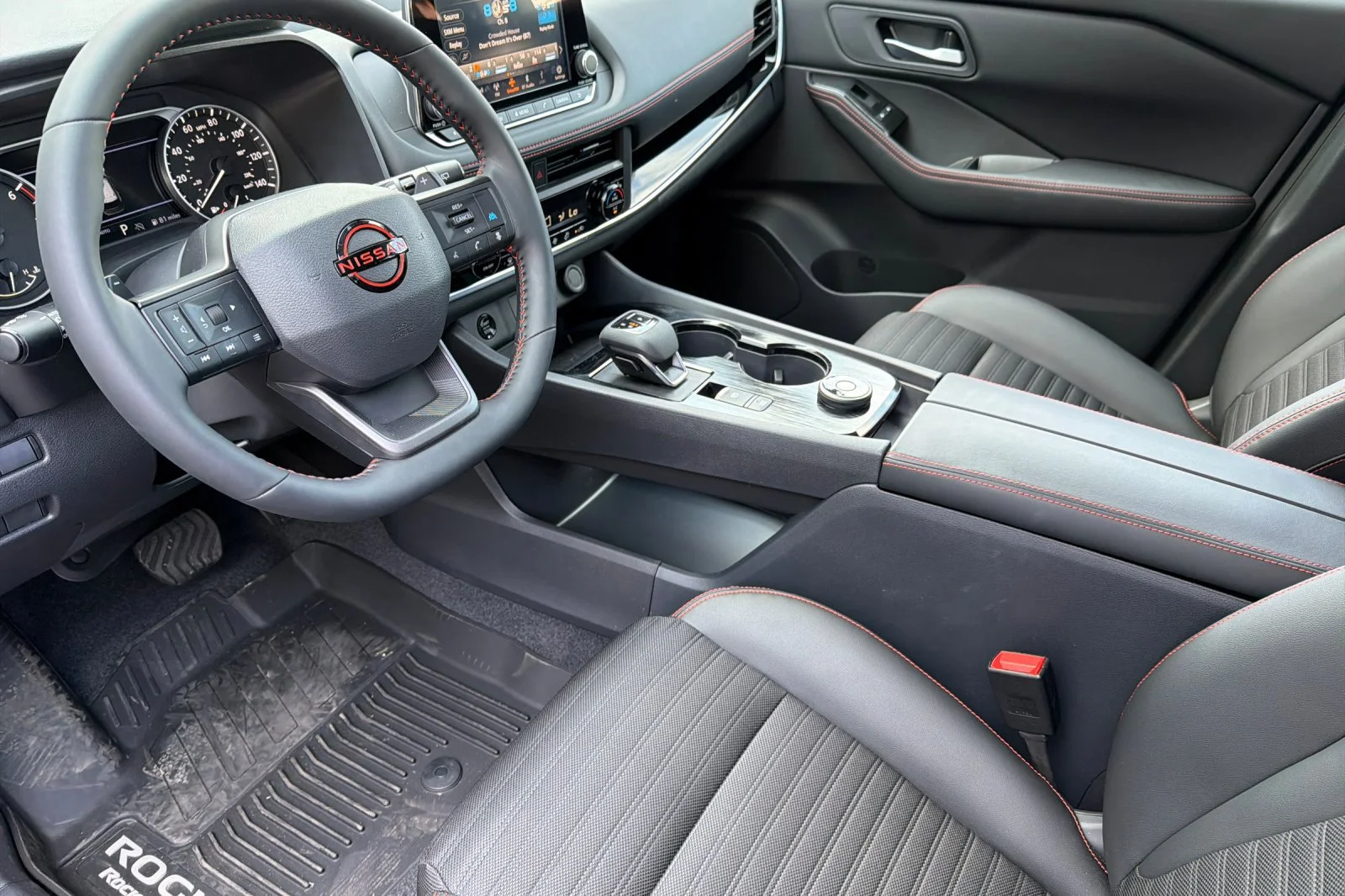 Used 2026 Boulder Gray Pearl Nissan Rock Creek image 8