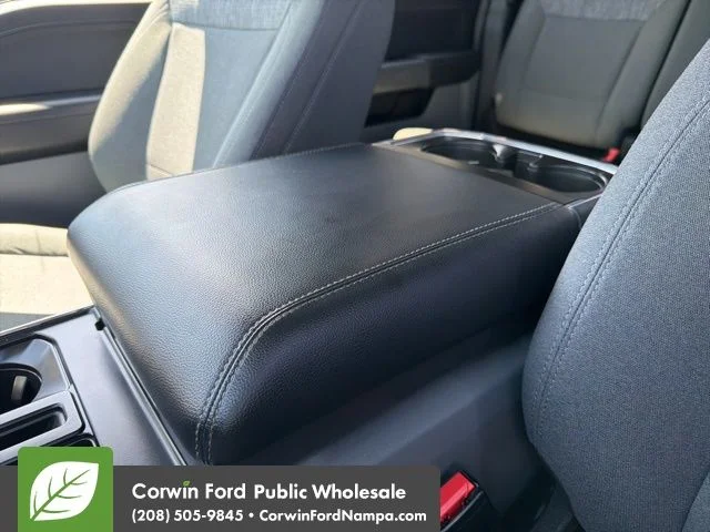 Used 2022 Silver Ford XLT image 22