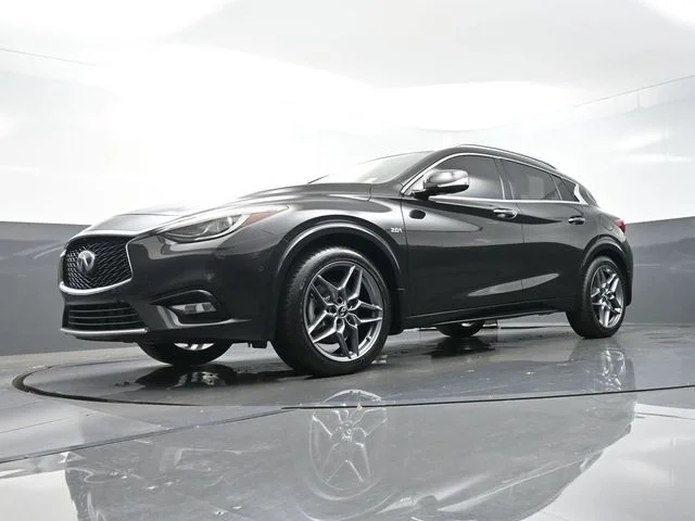 Used 2018 Black INFINITI ESSENTIAL image 40