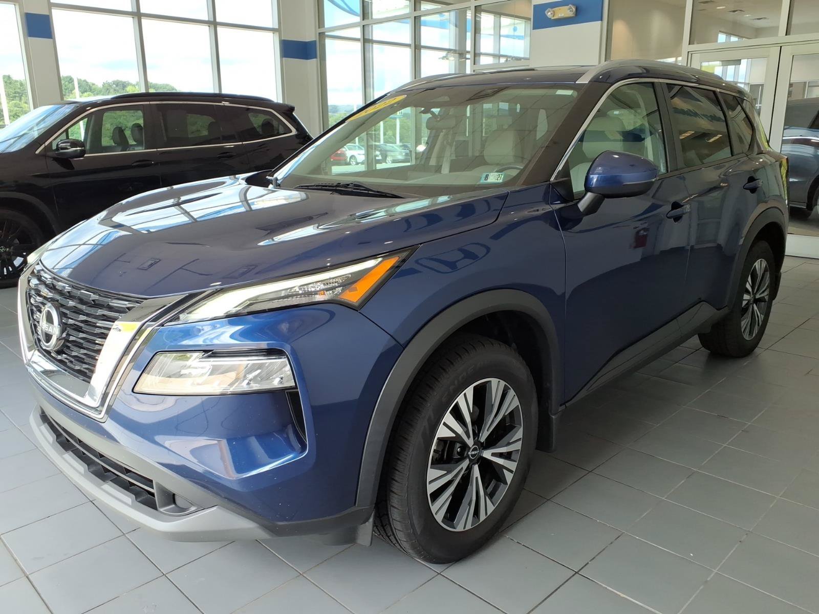Used 2022 Caspian Blue Metallic Nissan SV image 8